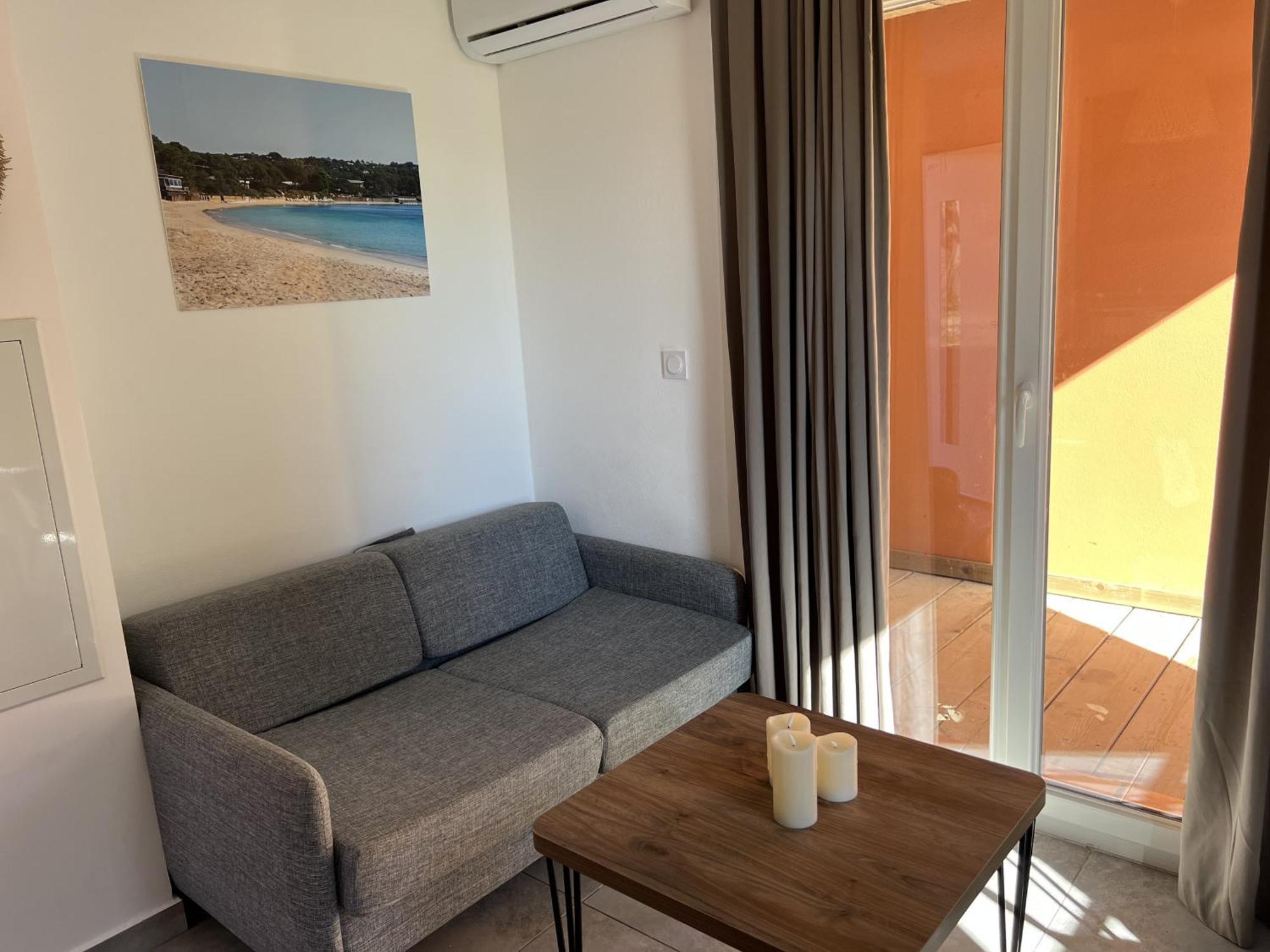 Residence Hoteliere Les Hameaux De Saint Cyprien 25 M2 Lecci Exteriör bild