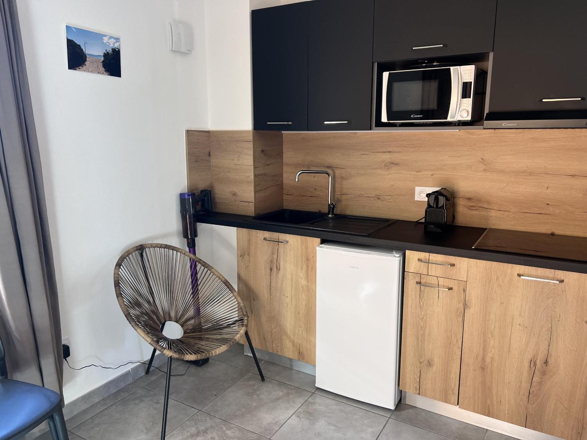 Residence Hoteliere Les Hameaux De Saint Cyprien 25 M2 Lecci Exteriör bild