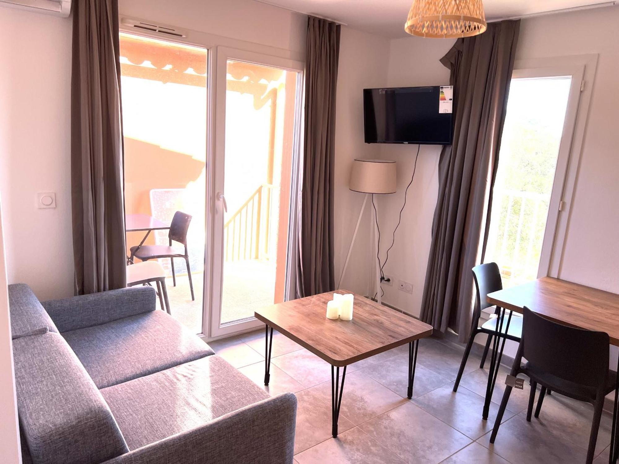 Residence Hoteliere Les Hameaux De Saint Cyprien 25 M2 Lecci Exteriör bild