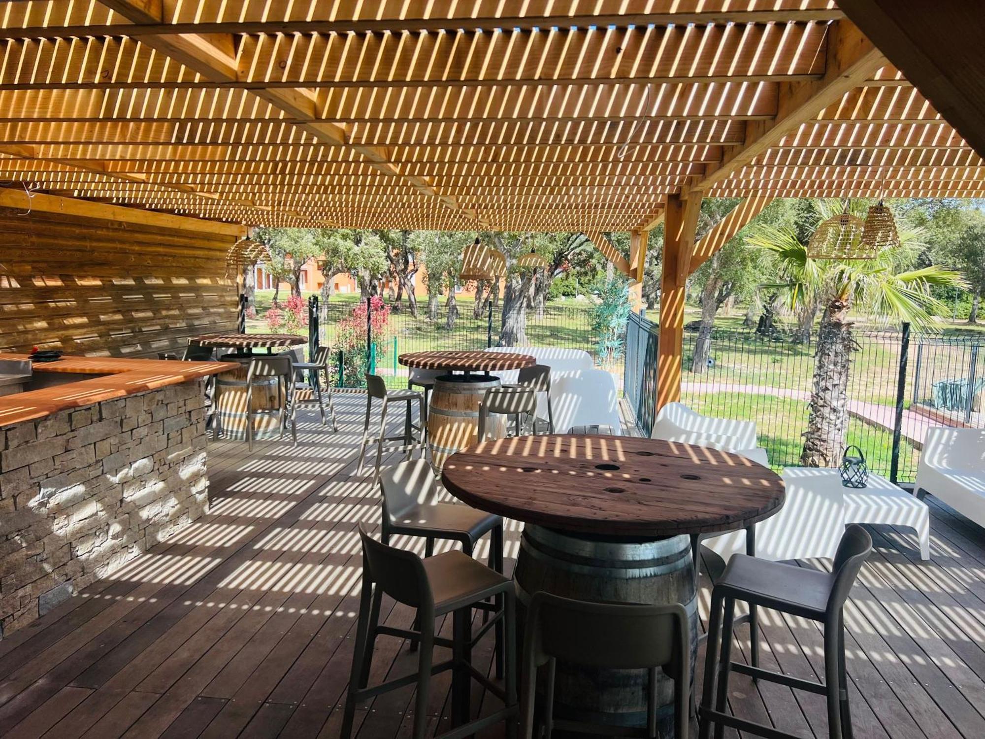 Residence Hoteliere Les Hameaux De Saint Cyprien 25 M2 Lecci Exteriör bild