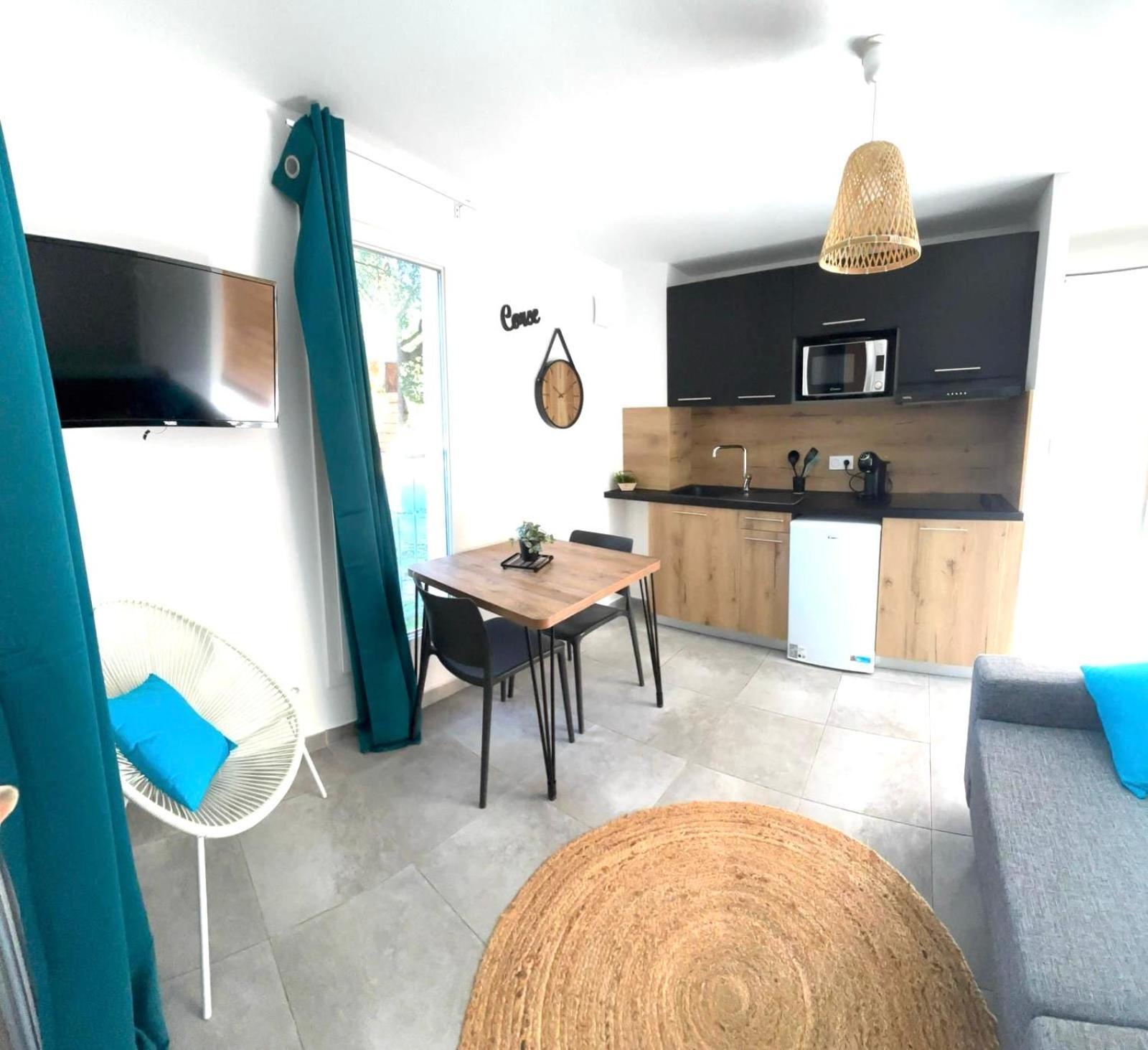 Residence Hoteliere Les Hameaux De Saint Cyprien 25 M2 Lecci Exteriör bild
