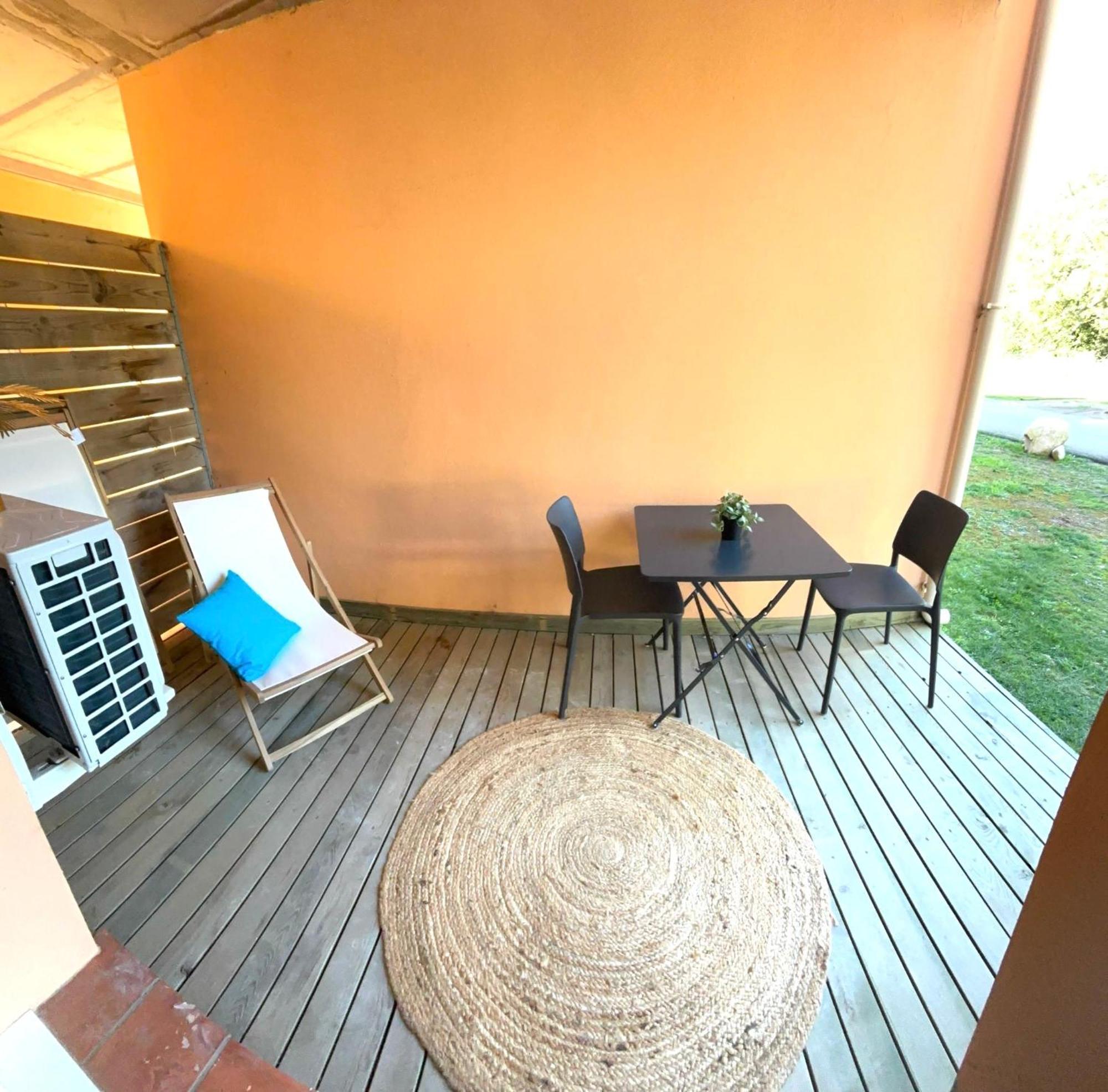 Residence Hoteliere Les Hameaux De Saint Cyprien 25 M2 Lecci Exteriör bild