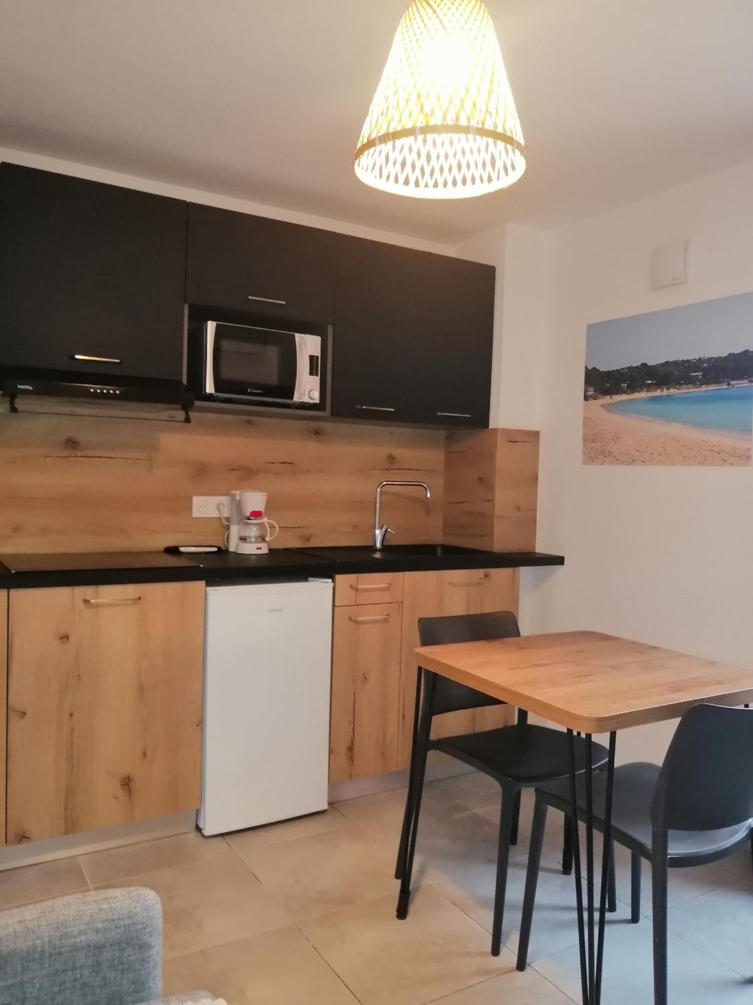 Residence Hoteliere Les Hameaux De Saint Cyprien 25 M2 Lecci Exteriör bild