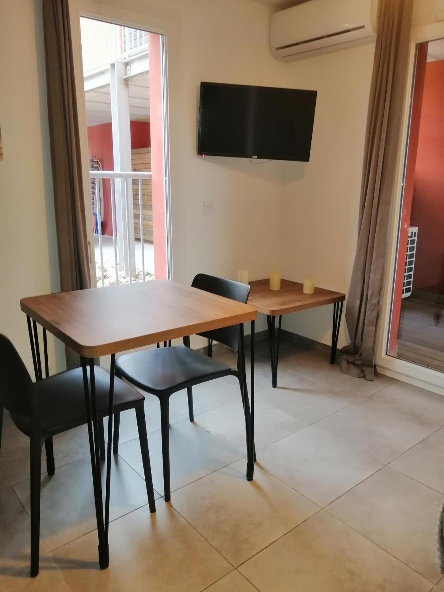 Residence Hoteliere Les Hameaux De Saint Cyprien 25 M2 Lecci Exteriör bild