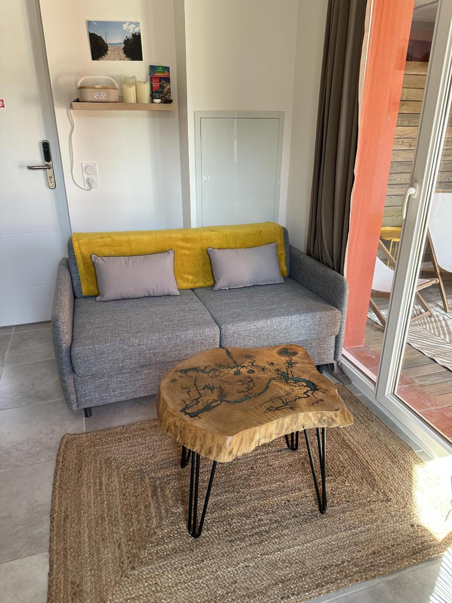 Residence Hoteliere Les Hameaux De Saint Cyprien 25 M2 Lecci Exteriör bild