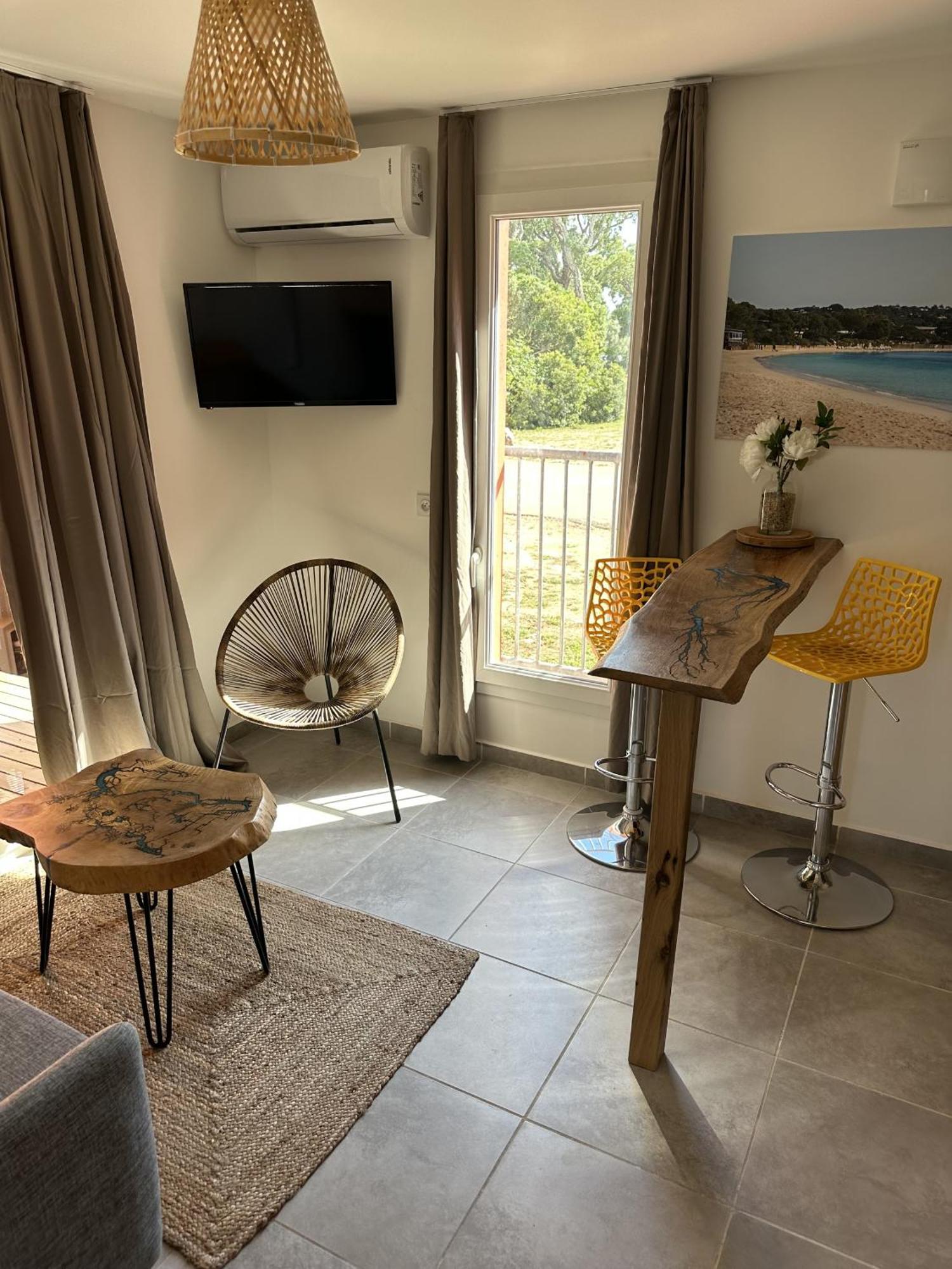 Residence Hoteliere Les Hameaux De Saint Cyprien 25 M2 Lecci Exteriör bild