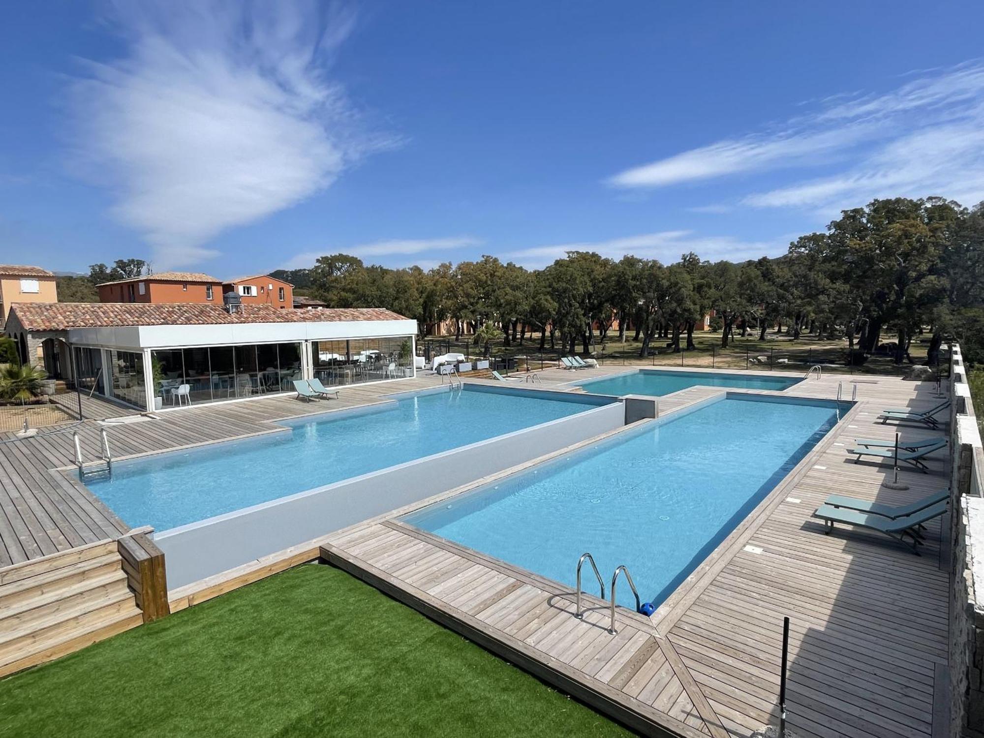Residence Hoteliere Les Hameaux De Saint Cyprien 25 M2 Lecci Exteriör bild
