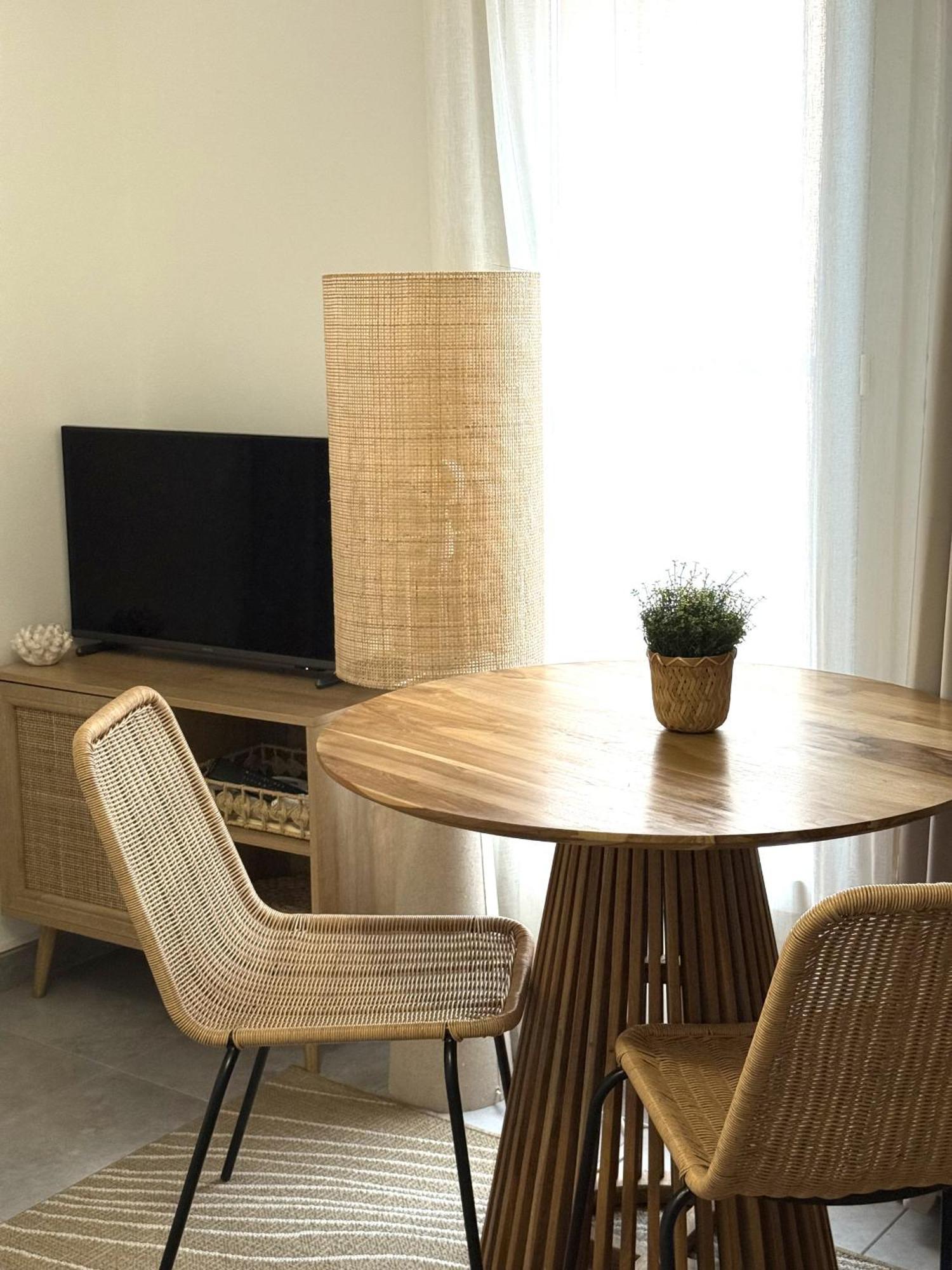 Residence Hoteliere Les Hameaux De Saint Cyprien 25 M2 Lecci Exteriör bild
